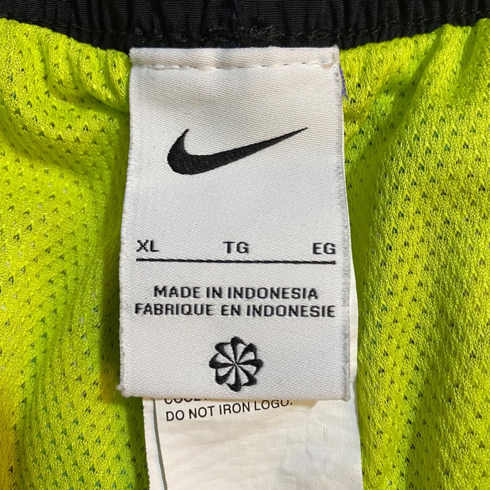Nike Vibe Icon 18" Swim Trunks - Picture 7 of 8
